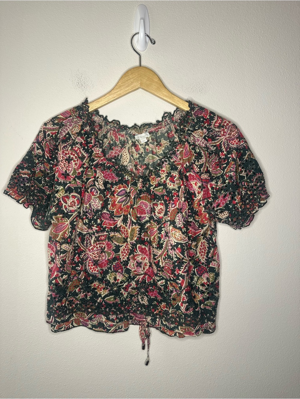 Jennifer and Grace eyelet lace floral cottage core boho peasant cotton blouse M